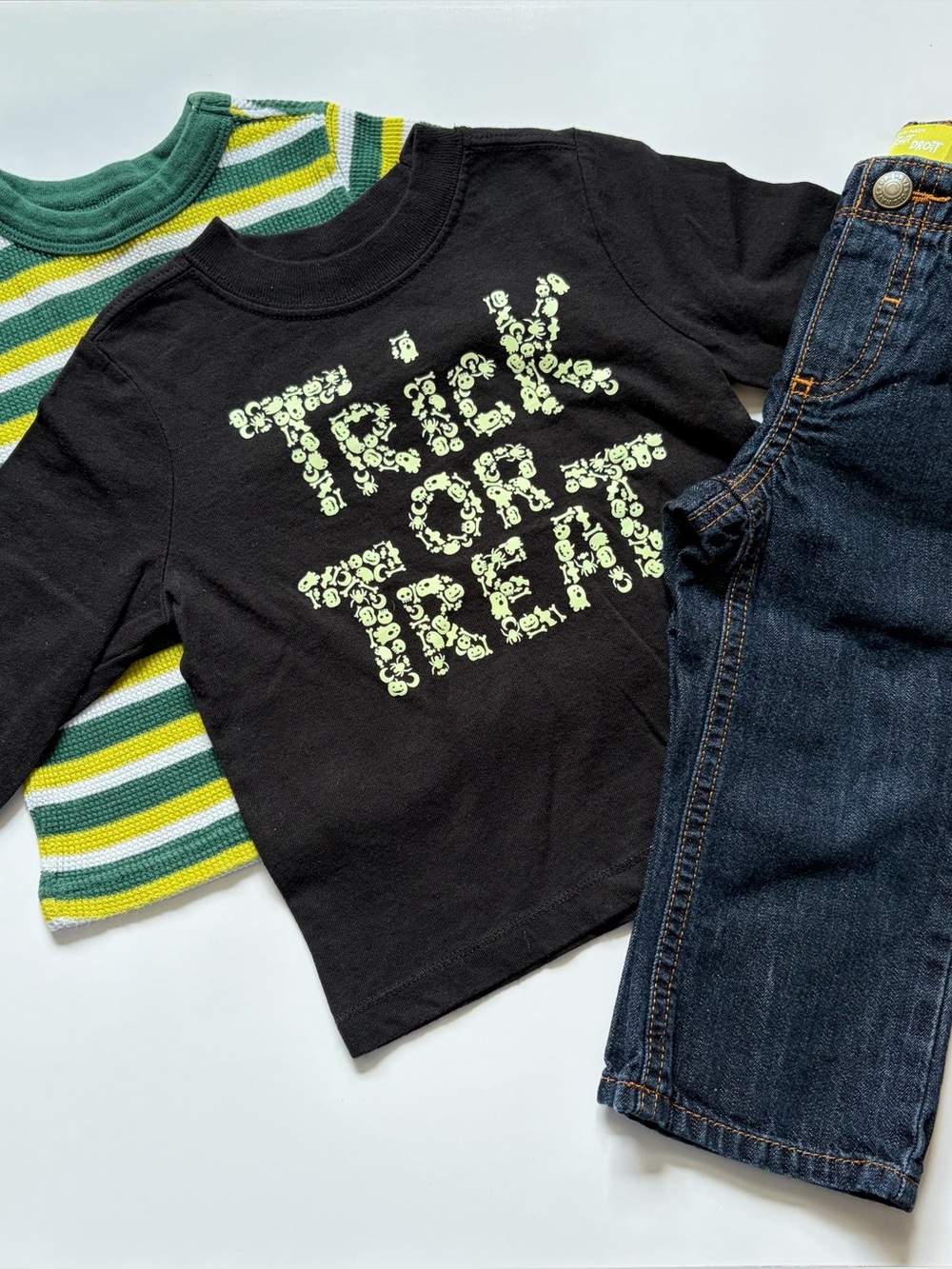 Old Navy Tshirts & Jeans Bundle Boys 18-24 Months